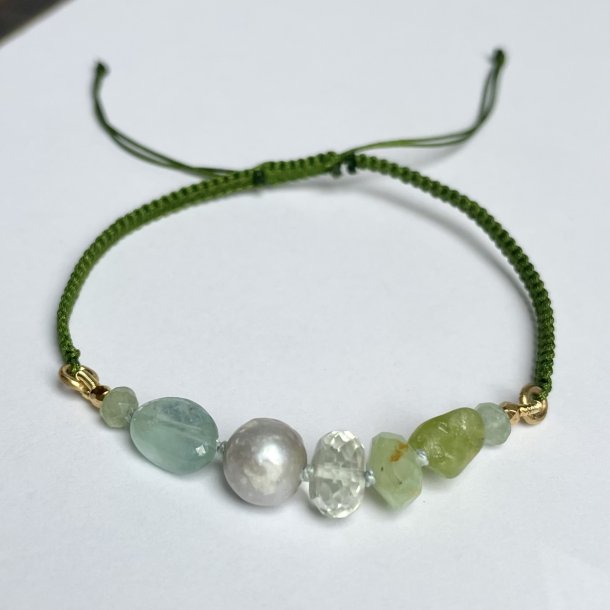 Armbnd grnne sten