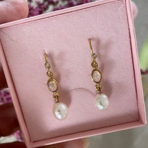 reringe med opaler og perler