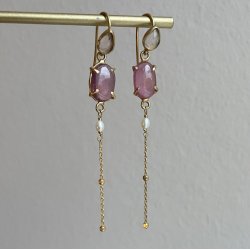 reringe med rubiner og tourmaliner