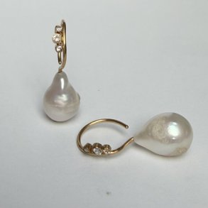 reringe med barok perler