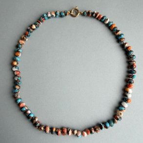 Halsk�de med spiny oister