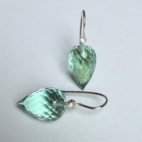 �reringe med gr�n kvarts