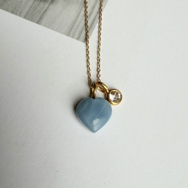 Halsk�de lys bl� opal hjerte