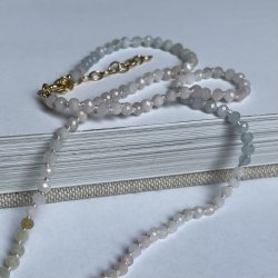 Halsk�de aquamarin og morganit