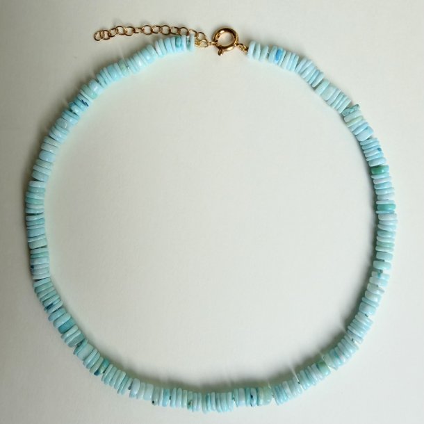 halsk�de opal