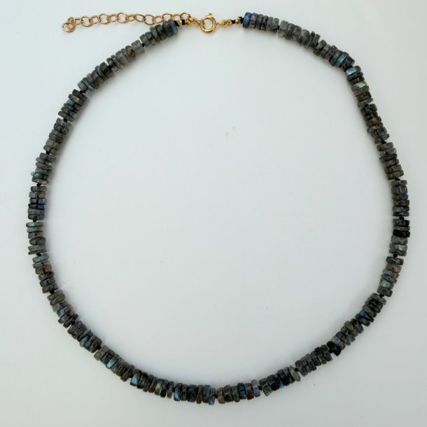 Halsk�de Labradorite