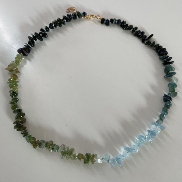 Halsk�de med tourmalin