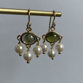 reringe med tourmalin og perler