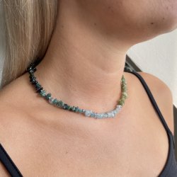Halsk�de med tourmalin