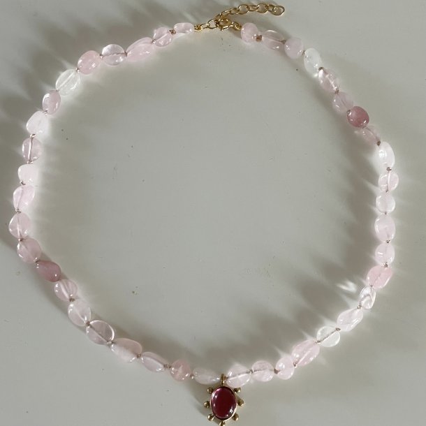 Halskde rosa q. 